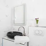 Tayra - Comfort With Balcony Br3