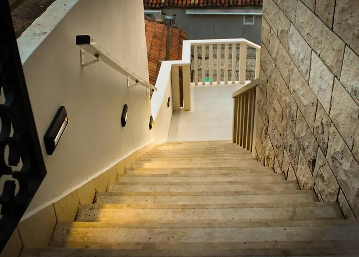 דירה Tayra - Comfort With Balcony Br3