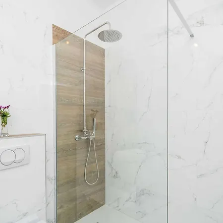 Διαμέρισμα Tayra - Comfort With Balcony Br3 *