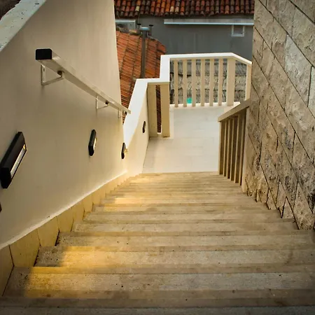 Διαμέρισμα Tayra - Comfort With Balcony Br3